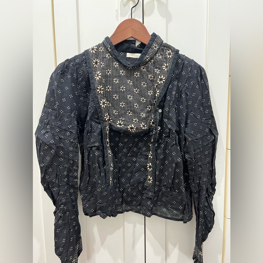 GUC pre-owned Dôen Top size M.